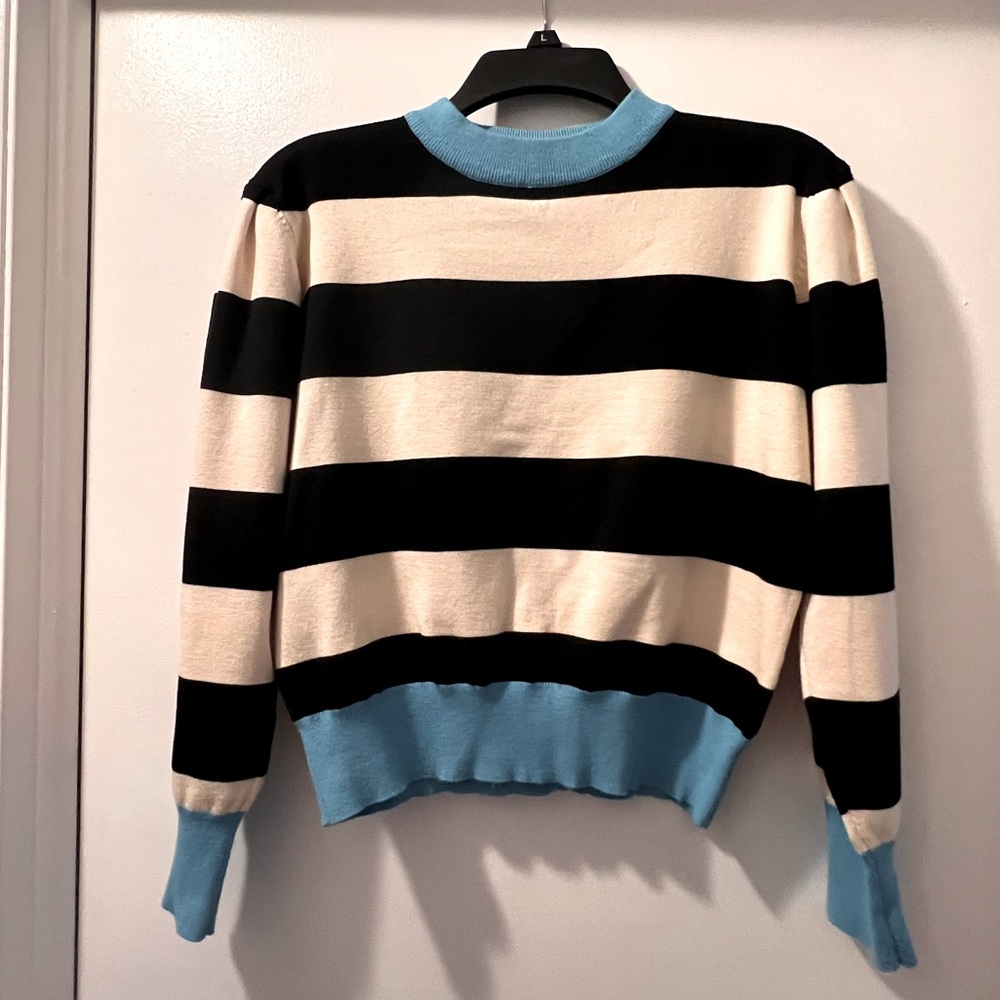 CODExMODE Crop Sweater. Size S